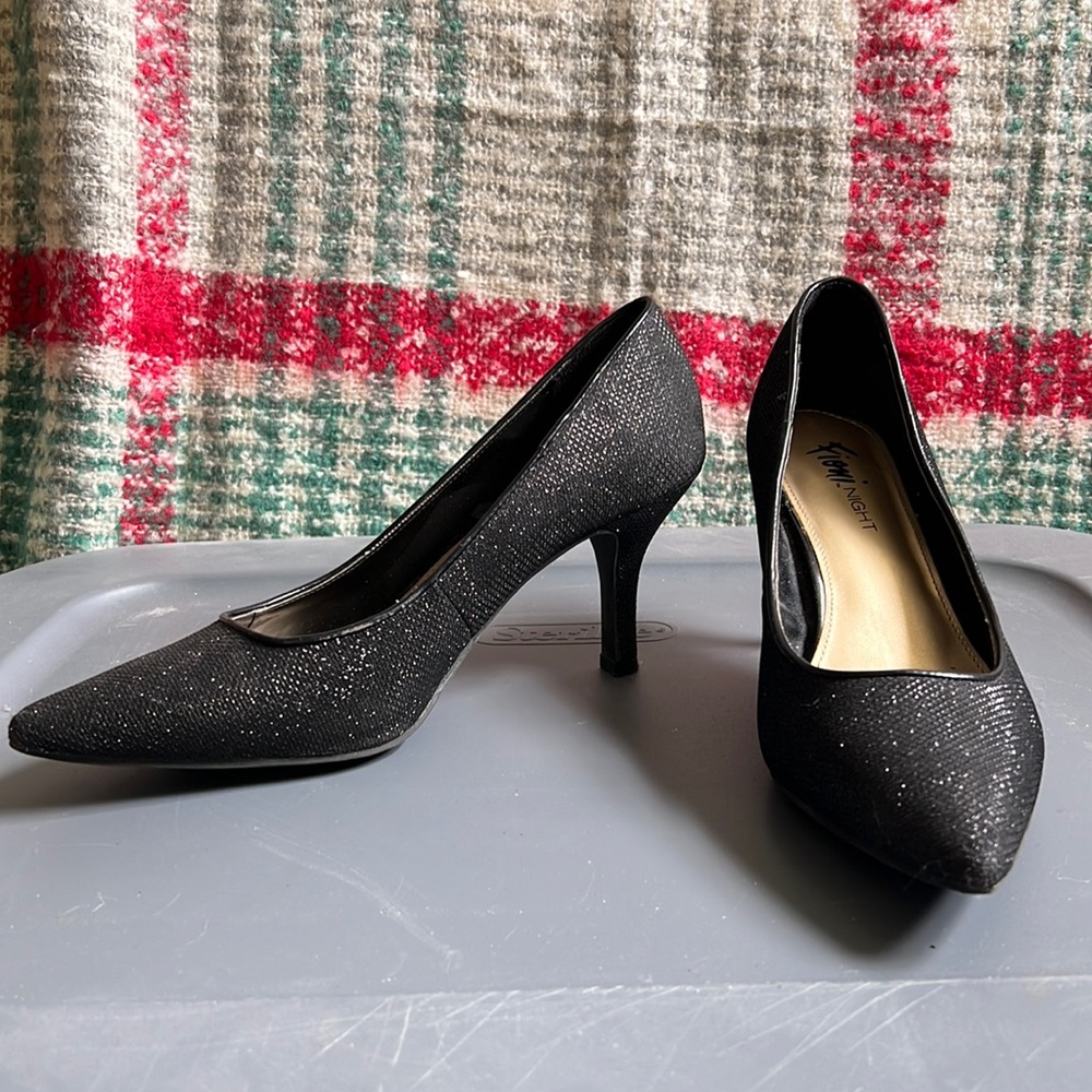 Fioni Night, black skinny heels. Size 8.5. Gently worn maybe 2 or 3 times.
